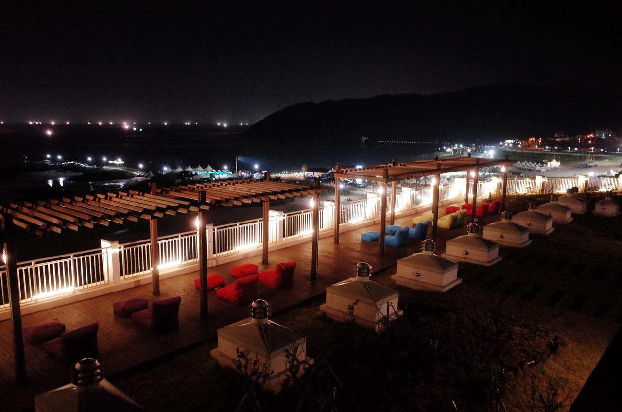 The Artstay Jeju Hamdeok Hotel Εξωτερικό φωτογραφία